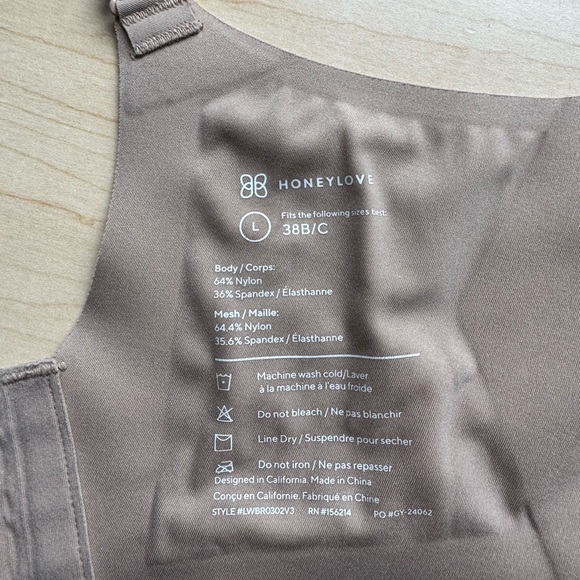 Set of two Honeylove Crossover Bras - Picture 4 of 5